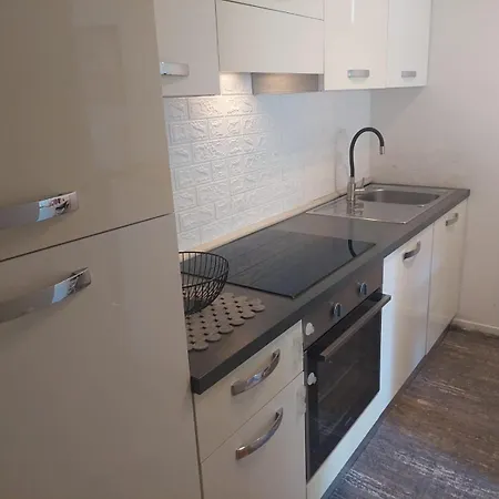 Apartment Sunny Split